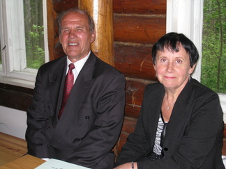 Kari Järvinen daameineen 